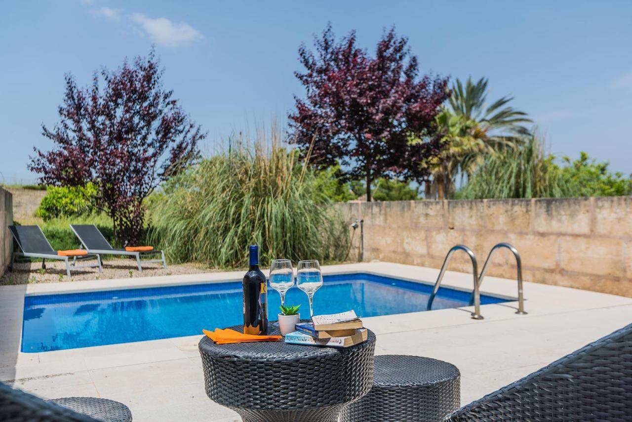 הוילה María de la Salud Ca Na Maria I, Cycling Friendly With Private Pool מראה חיצוני תמונה